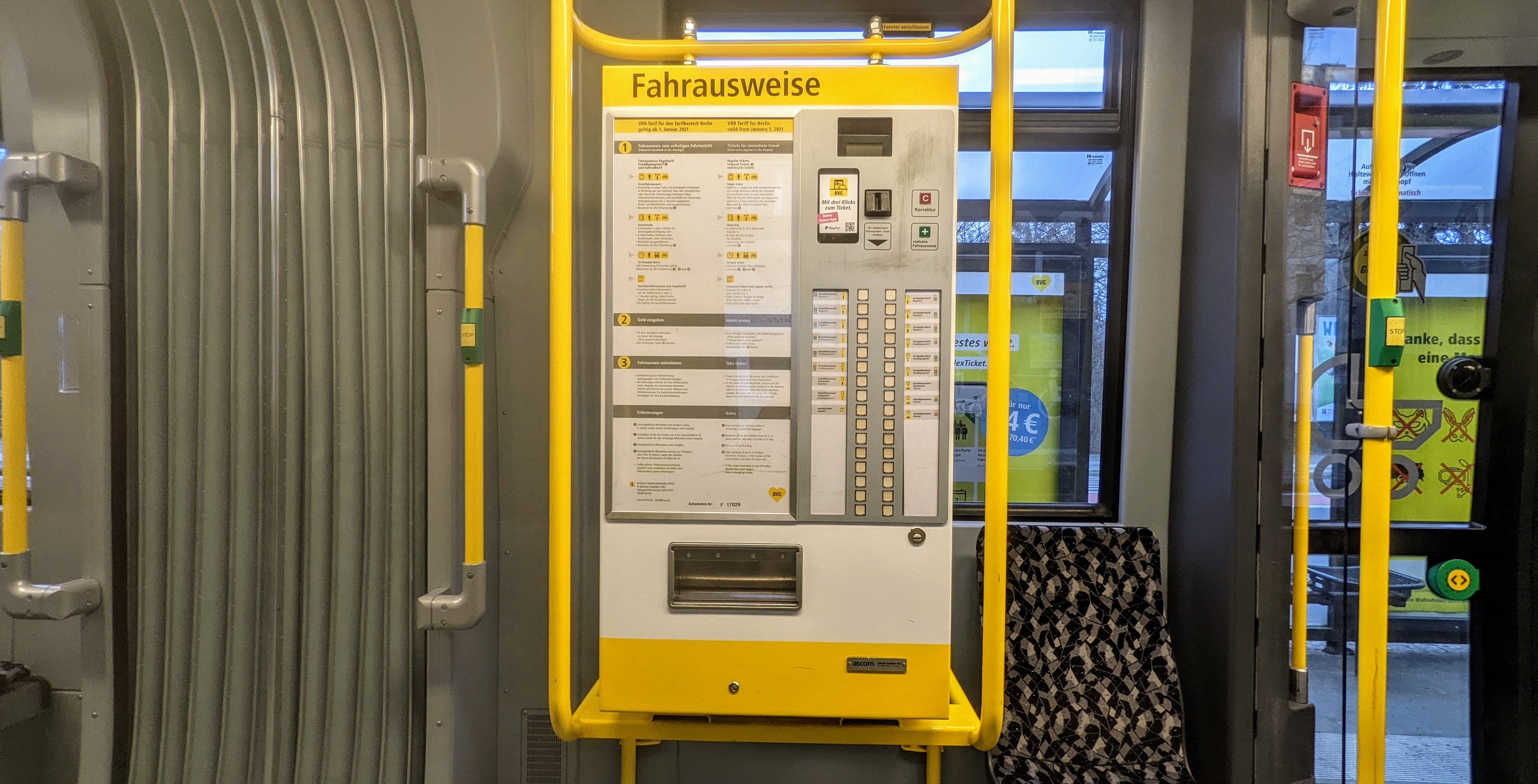 Automat do sprzedaży biletów komunikacji miejskiej